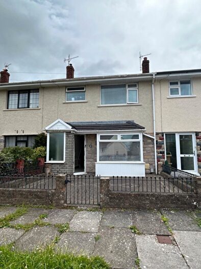3 Bedroom House To Rent In Pontrilas Close, Cardiff, CF5