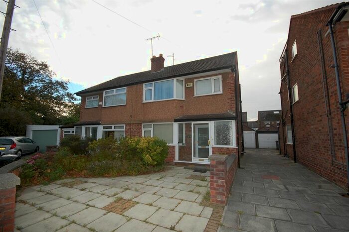 3 Bedroom Semi-Detached House To Rent In Southbourne Road, Wallasey CH45