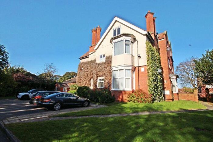 2 Bedroom Ground Maisonette To Rent In The Mount, Mill Road, Cleethorpes, DN35