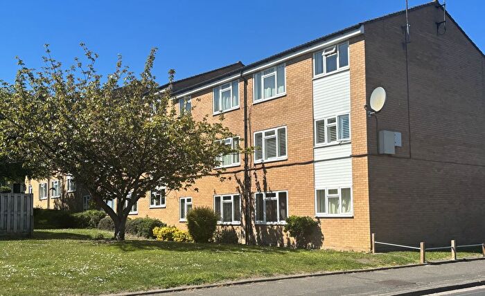 1 Bedroom Flat For Sale In Hillside Road, Bromley, BR2