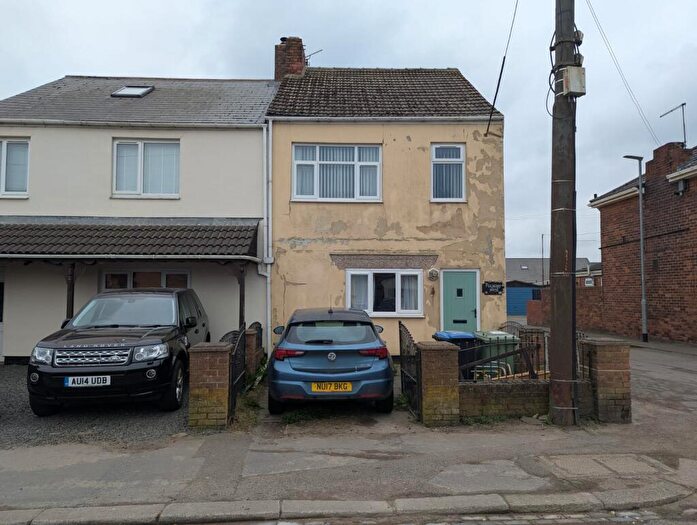 3 Bedroom Semi-Detached House For Sale In Dunelm Road, Thornley, Durham, DH6