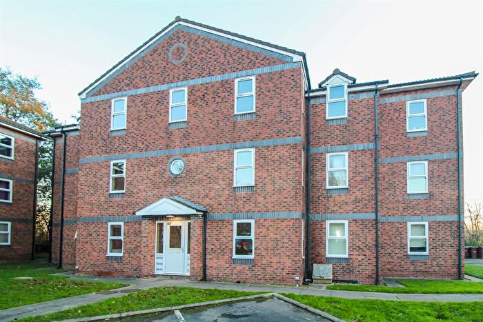 2 Bedroom Flat For Sale In Howden Way, Eastmoor, WF1