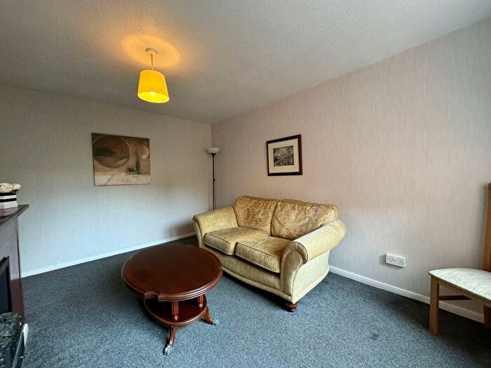 1 Bedroom Flat To Rent In Elphinstone Place, Govan, Glasgow, G51