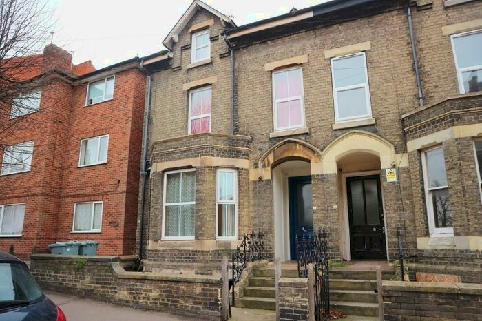 1 Bedroom Flat To Rent In Avenue Road, Grantham, Lincolnshire, NG31