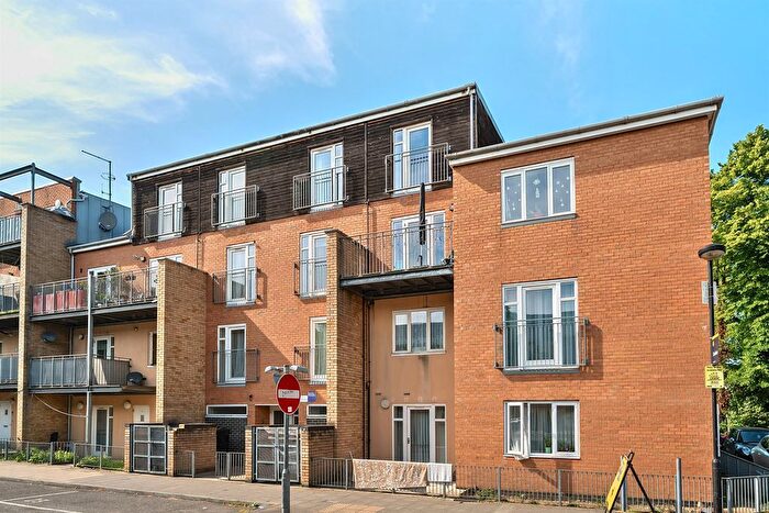 2 Bedroom Flat To Rent In Academia Way, London, N17