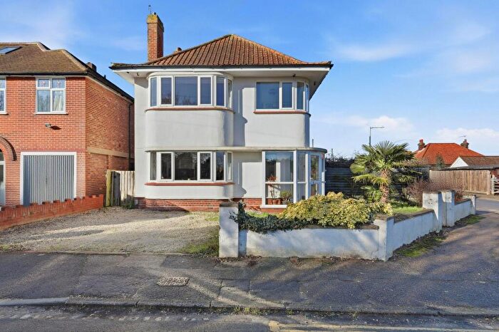 3 Bedroom Detached House For Sale In Camberley Road, Ipswich, IP4