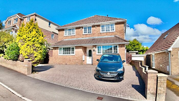 4 Bedroom Detached House For Sale In Maes-Y-Garn Road, Oakdale, NP12