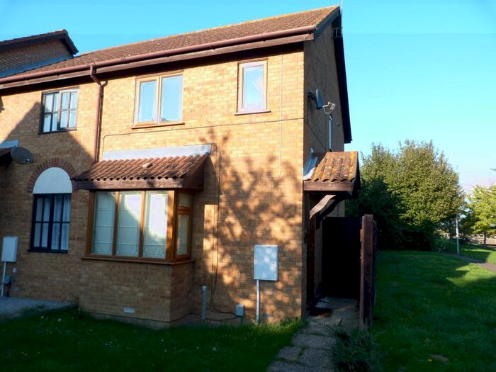 3 Bedroom End Of Terrace House To Rent In Cookson Walk, Yaxley, Peterborough, PE7
