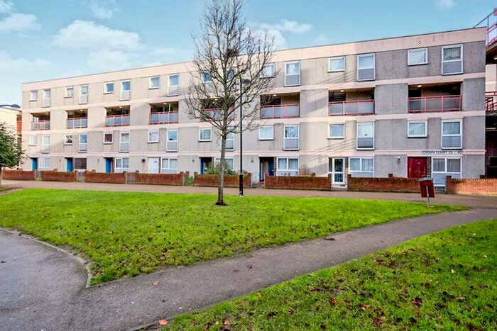 2 Bedroom Flat To Rent In Flat Crown Court Crown Street, Portsmouth, PO1