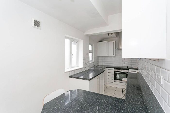 1 Bedroom Maisonette To Rent In Essex Road, Watford, WD17