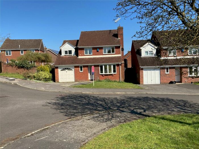 4 Bedroom Detached House For Sale In Farrar Drive, Marlborough, Wiltshire, SN8