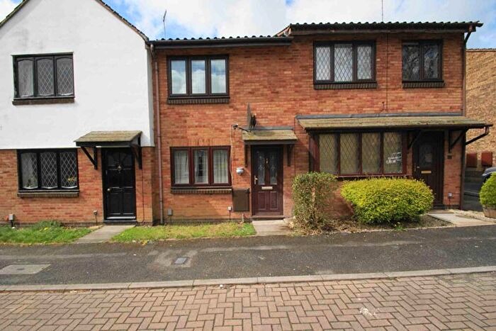 2 Bedroom House To Rent In Hunters Oak, Hemel Hempstead, HP2