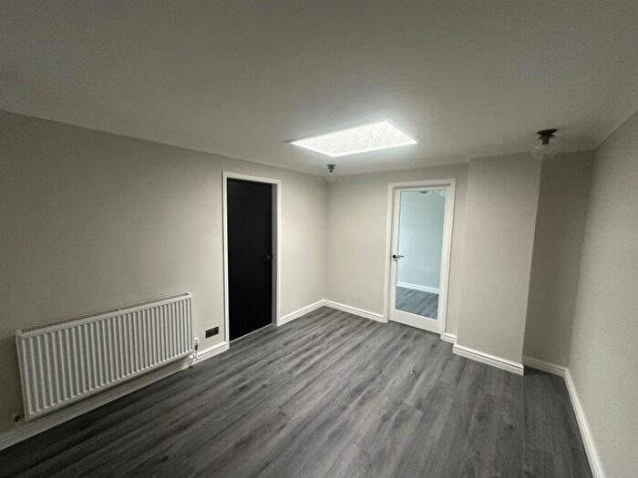 2 Bedroom Bungalow For Sale In Featherston Grange, Glasshouse Lane, Lapworth, Solihull, B94