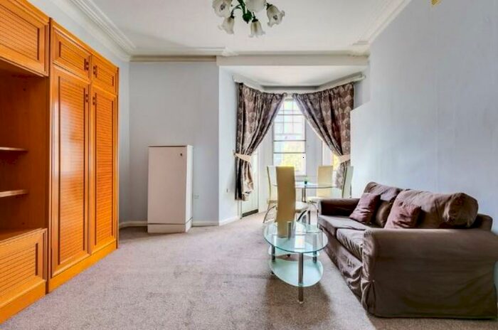 1 Bedroom Apartment To Rent In Cabbell Street, Marylebone, London, NW1