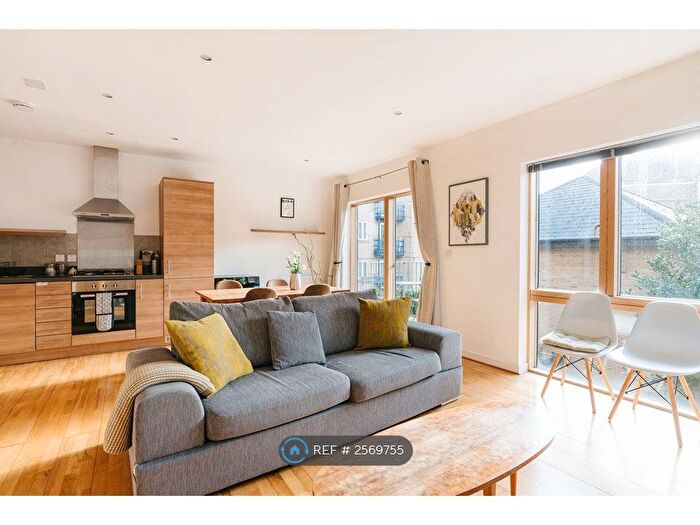 1 Bedroom Flat To Rent In Dalston Lane, London, E8