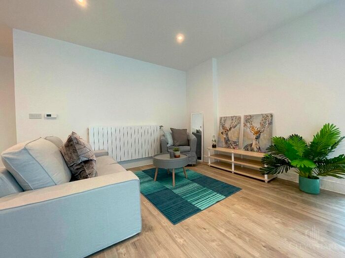 2 Bedroom Flat To Rent In Loder House, Anderson Road, London, SE3