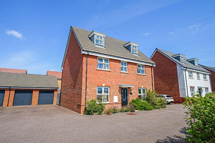 5 Bedroom Detached House For Sale In Ramsay Drive, Leighton Buzzard, LU7