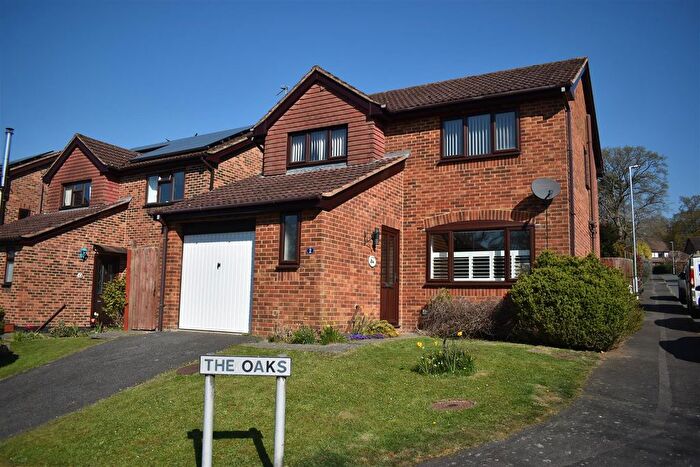 4 Bedroom Detached House For Sale In The Oaks, Heathfield, TN21