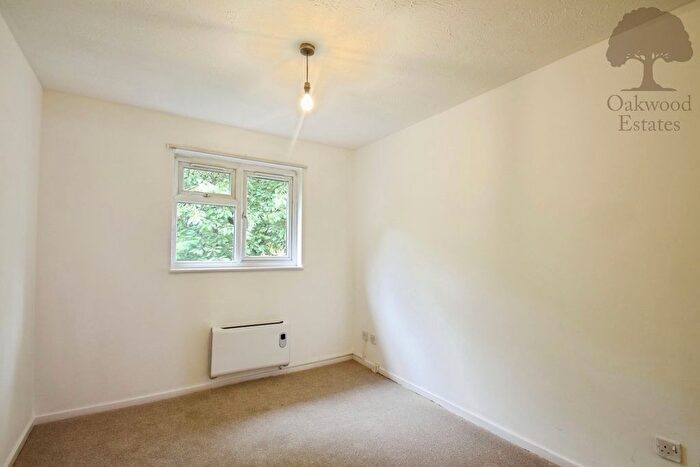 1 Bedroom Maisonette To Rent In Lowdell Close, Yiewsley, West Drayton, UB7