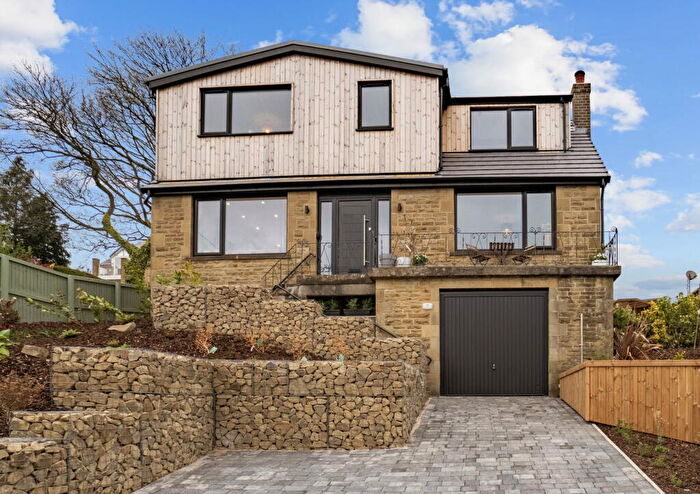 4 Bedroom Detached House For Sale In Brae House, Northowram, HX3