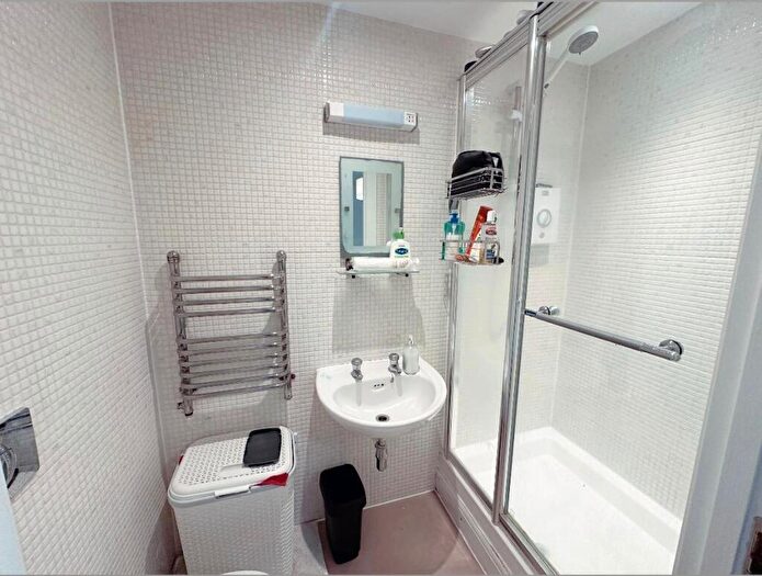 1 Bedroom Flat To Rent In Jeune Street St Clements, OX4