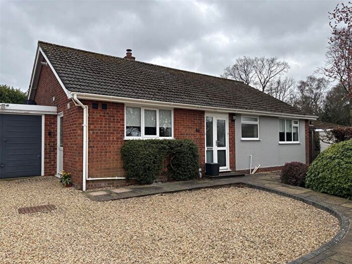 3 Bedroom Detached Bungalow To Rent In Pereers Close, Holt, NR25