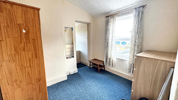 1 Bedroom Terraced House To Rent In Kennington Avenue, Bishopston, Bristol, BS7