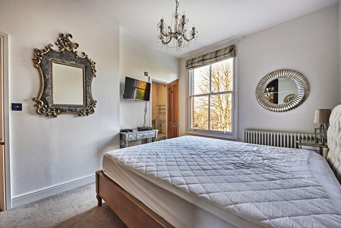 2 Bedroom Apartment To Rent In Beaconsfield Road, St Albans, Hertfordshire, AL1