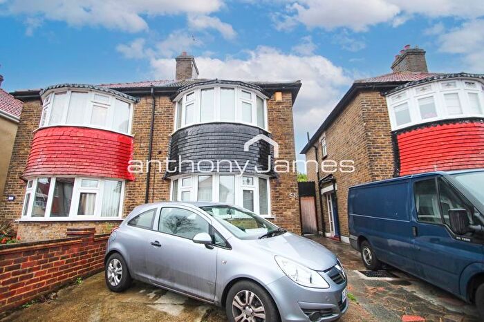 2 Bedroom Semi-Detached House To Rent In Lyme Road, Welling, Kent, DA16