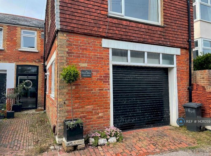 3 Bedroom Semi-Detached House To Rent In Wellington Place, Sandgate, CT20