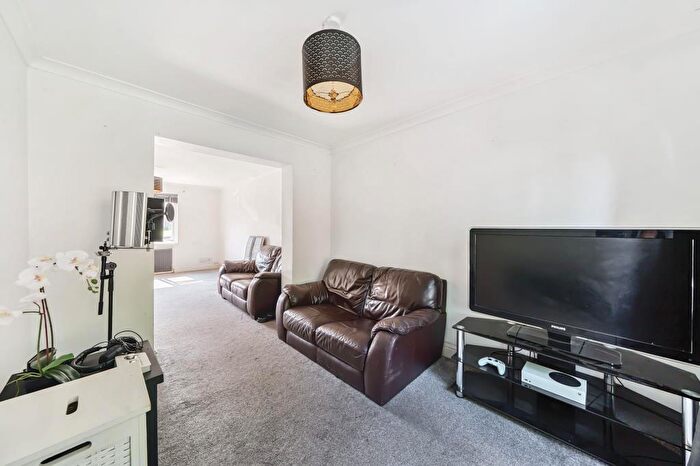 3 Bedroom Terraced House For Sale In Lane End, Buckinghamshire, HP14