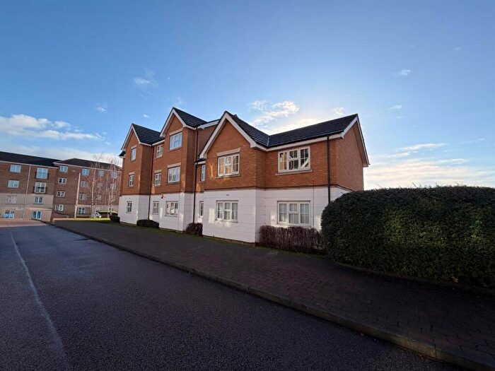 2 Bedroom Apartment To Rent In Kendal, Purfleet-on-Thames, RM19