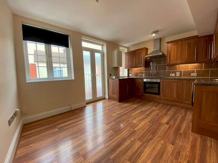 1 Bedroom Flat To Rent In Craven Street, Northampton, NN1