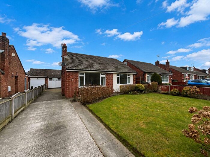 2 Bedroom Bungalow For Sale In Beech Road, Sutton Weaver, Runcorn, Cheshire, WA7