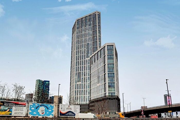 3 Bedroom Flat For Sale In High Street, Stratford, London, E15
