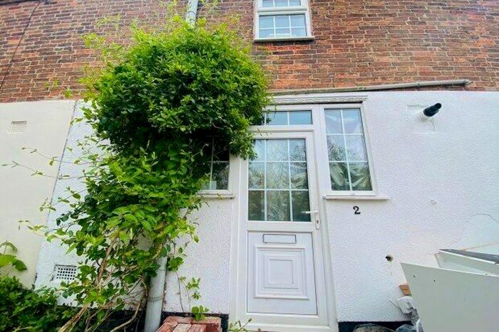 1 Bedroom Property To Rent In Hooley Place, Nottingham, NG5