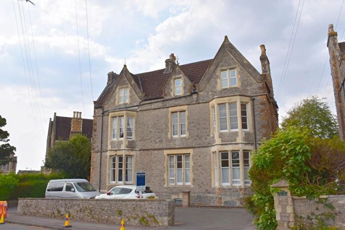 1 Bedroom Flat To Rent In Princes Road, Clevedon, North Somerset, BS21