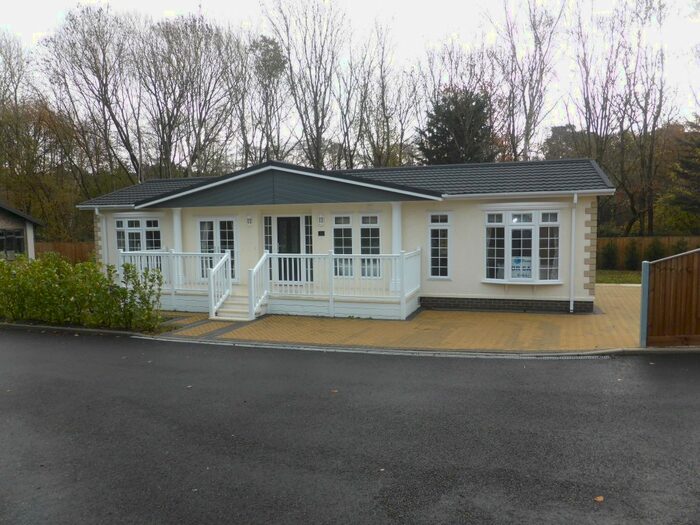 2 Bedroom Mobile/park Home For Sale In Warren Park, Portsmouth Road, Thursley, Godalming, GU8