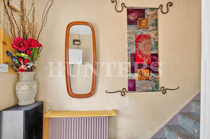 3 Bedroom Terraced House For Sale In Smithson Road, London, N17