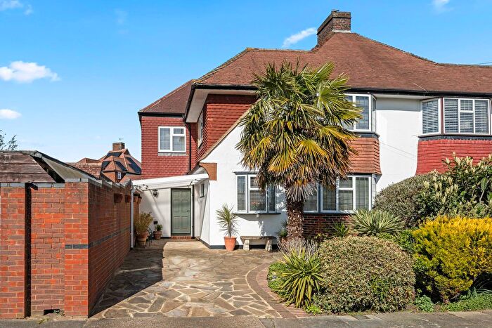 4 Bedroom Semi Detached House For Sale In Bramshaw Rise, New Malden, KT3