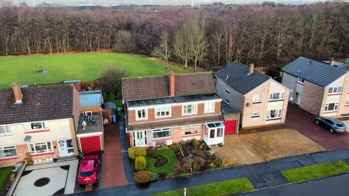 3 Bedroom Semi-Detached House For Sale In Duddingston Drive, Kirkcaldy, KY2