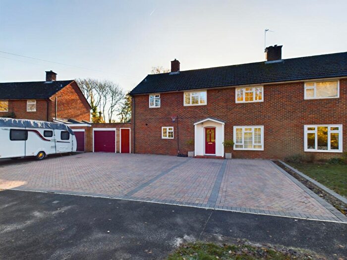 4 Bedroom Semi-Detached House For Sale In Whitedown Road, Tadley, RG26