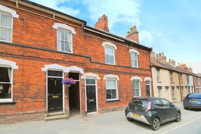 2 Bedroom Terraced House To Rent In Market Place, South Cave, HU15