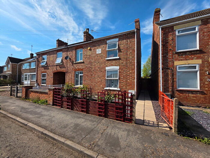 4 Bedroom Semi-Detached House For Sale In Pennygate, Spalding, PE11