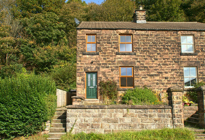 2 Bedroom Semi-Detached House To Rent In Main Road, Whatstandwell, DE4