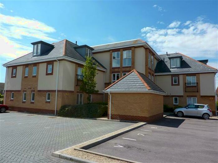 2 Bedroom Flat To Rent In Doulton Gardens, Lilliput, BH14
