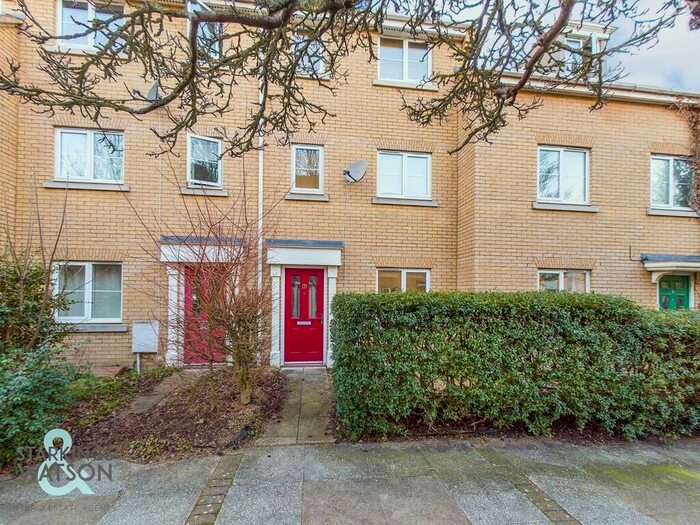 4 Bedroom Town House To Rent In Cutters Row, Norwich, NR3