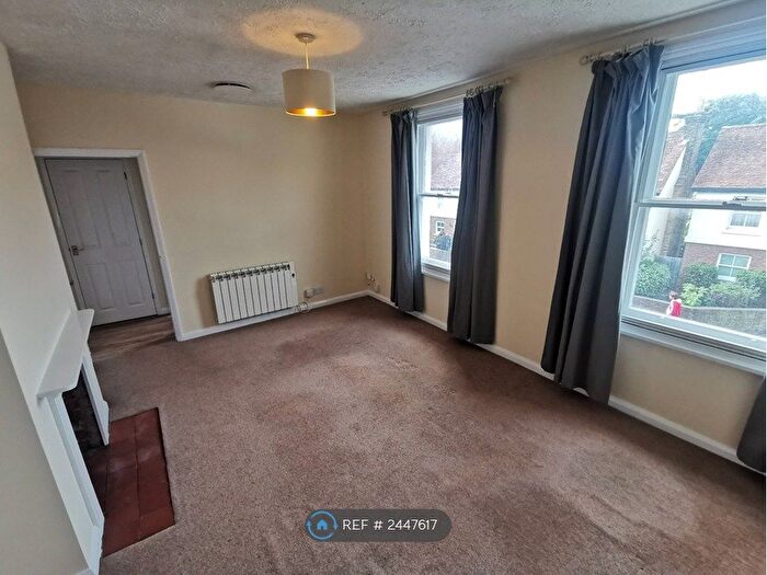 1 Bedroom Flat To Rent In Wincheap, Canterbury, CT1