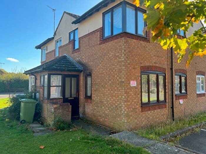 1 Bedroom Flat To Rent In Willow Brook Road, Corby, NN17