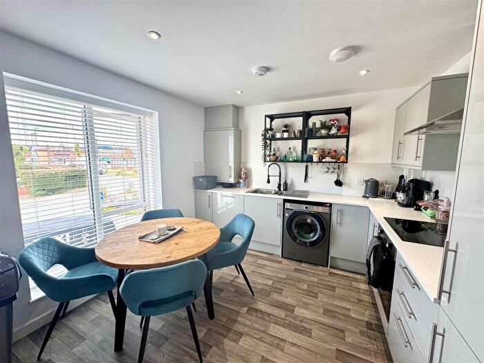 2 Bedroom Apartment For Sale In The Beeches, Ormerod Road, Chepstow, NP16